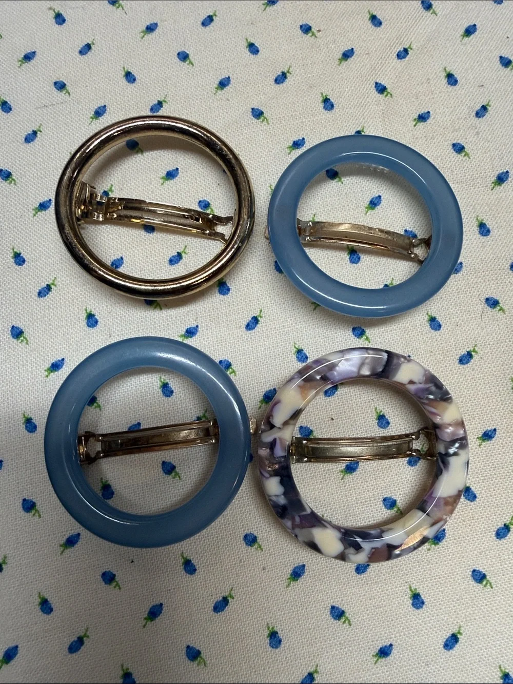 Madewell Acrylic circle Barrettes set of 4 blue gold tortoise lot